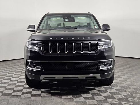 Used 2022 Jeep Wagoneer Series II RWD image 2
