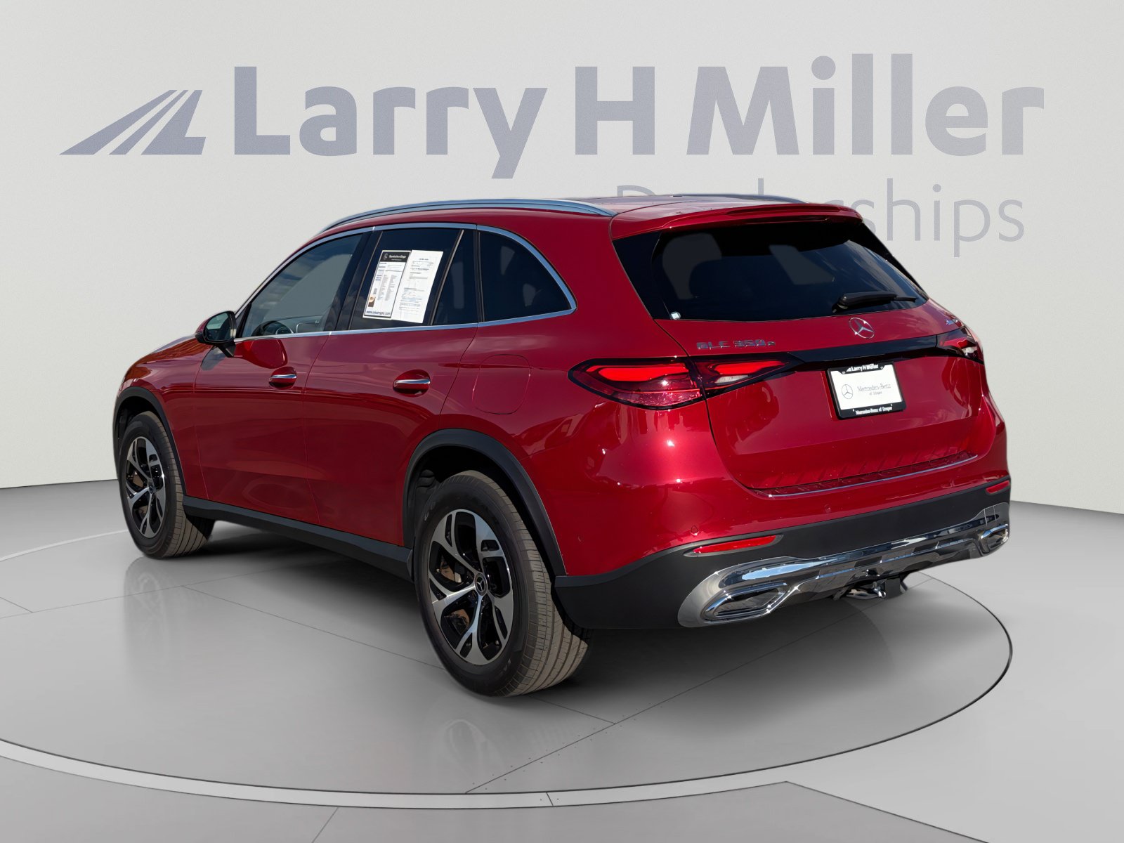 Certified 2026 Mercedes-Benz GLC 350e 4MATIC image 3