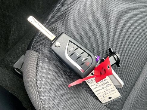 Used 2024 Toyota Corolla LE image 14