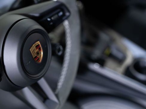 Used 2023 Porsche 911 GT3 RWD image 18