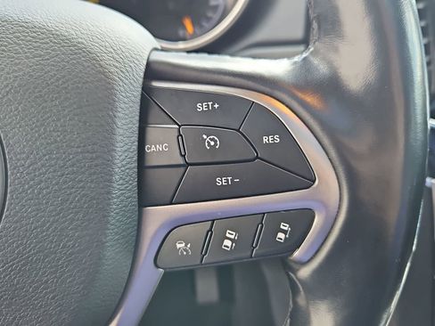 Used 2020 Jeep Grand Cherokee Limited w/ Luxury Group II AWD/4WD image 25