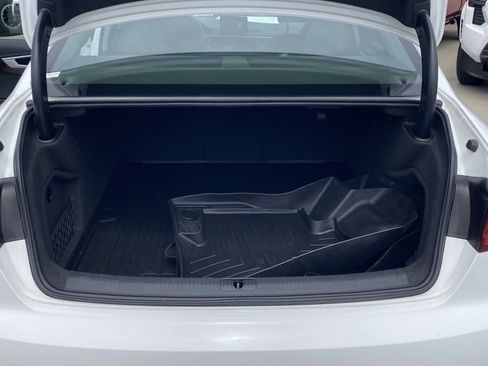 Used 2019 Audi A4 2.0T Premium FWD image 21