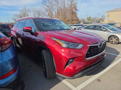 Used 2022 Toyota Highlander XLE