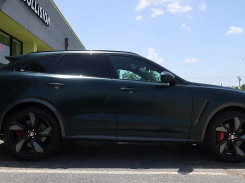 Used 2022 Jaguar F-PACE SVR AWD/4WD image 8