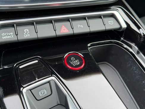 Certified 2022 Audi e-tron GT Premium Plus image 34