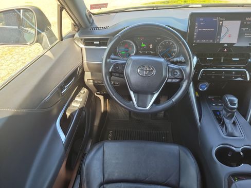 Used 2021 Toyota Venza XLE w/ Softex Package AWD/4WD image 19