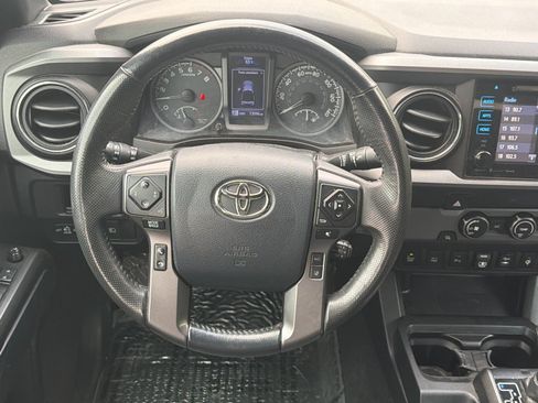 Used 2019 Toyota Tacoma TRD Sport w/ Technology Package RWD image 13