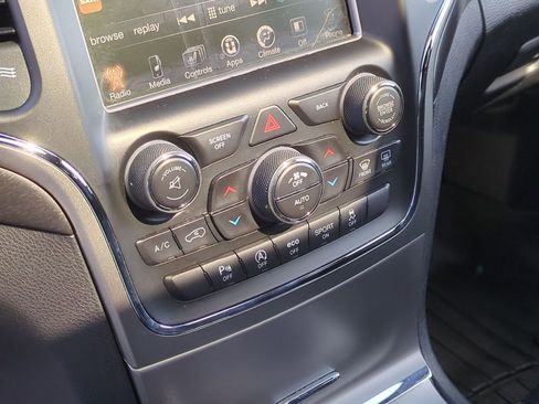 Used 2017 Jeep Grand Cherokee Altitude image 22