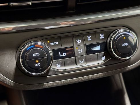 Used 2025 Buick Envista Preferred w/ Convenience I Package FWD image 20