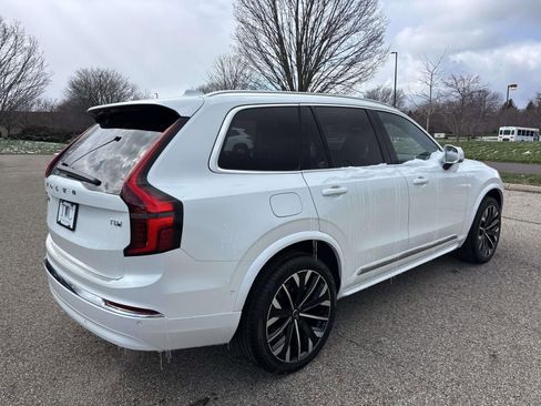 New 2026 Volvo XC90 T8 Plus w/ Protection Package Premier AWD/4WD image 5