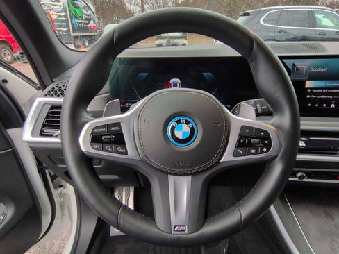 Certified 2024 BMW X5 xDrive50e w/ M Sport Package image 23