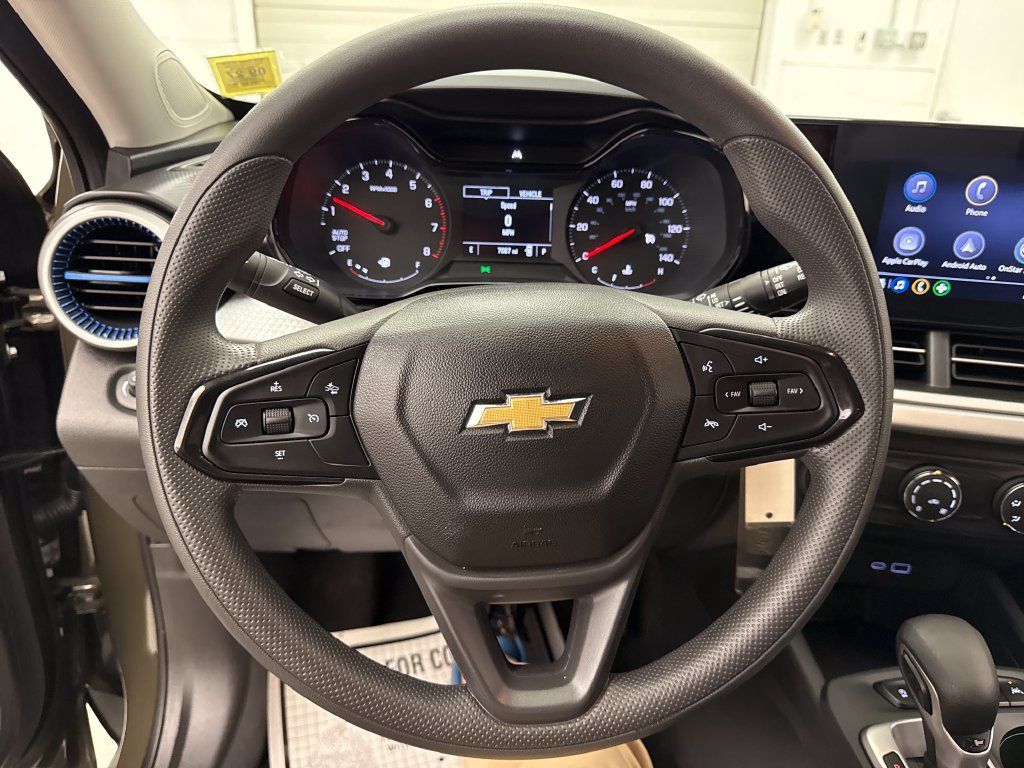 Certified 2024 Chevrolet Trax LS FWD image 17