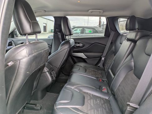 Used 2022 Jeep Cherokee Latitude w/ Trailer Tow Group image 5