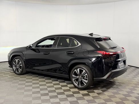 Used 2025 Lexus UX 300h AWD w/ Cold Area Package image 9