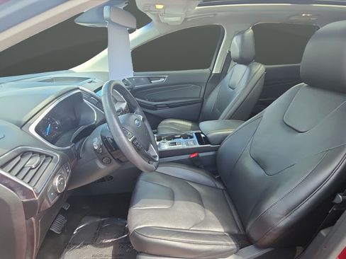 Used 2020 Ford Edge Titanium w/ Equipment Group 301A AWD/4WD image 10