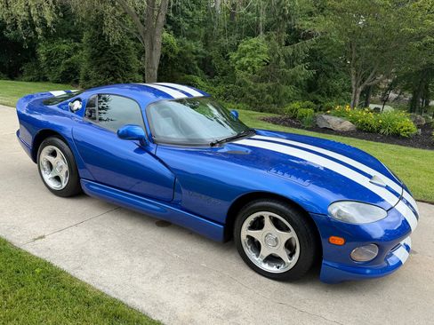 Used 1997 Dodge Viper GTS RWD image 7