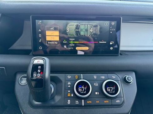 Used 2024 Land Rover Defender 110 X-Dynamic SE image 24