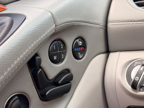 Used 2004 Mercedes-Benz SL 500 image 20