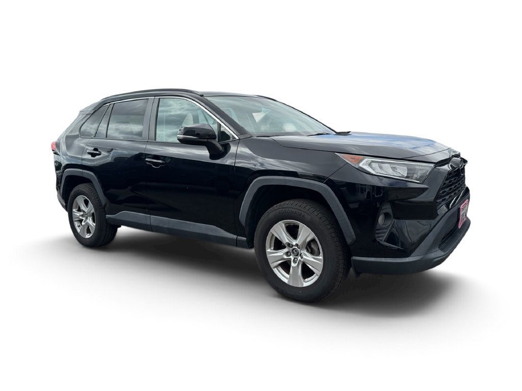 Used 2019 Toyota RAV4 XLE AWD/4WD image 25