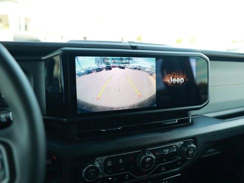 Used 2025 Jeep Wrangler Willys 4xe image 24