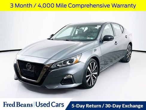 Used 2020 Nissan Altima 2.5 SR w/ Premium Package image 4