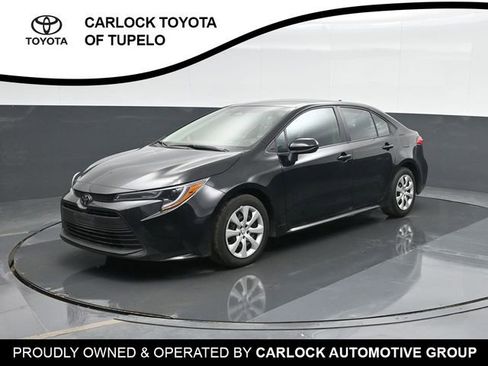 Used 2024 Toyota Corolla LE image 8