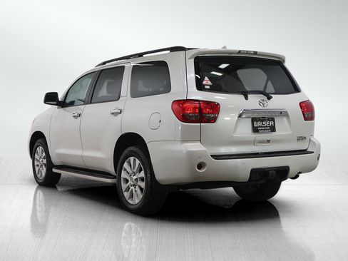 Used 2015 Toyota Sequoia Platinum image 3