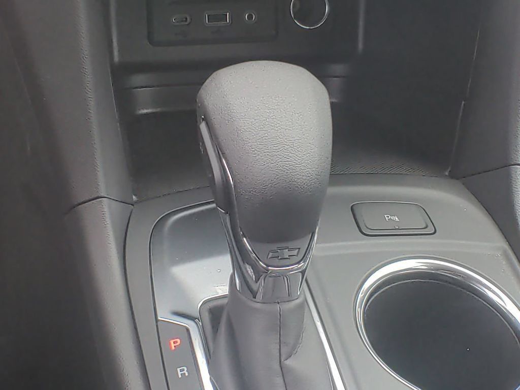 Used 2023 Chevrolet Equinox LT FWD image 15
