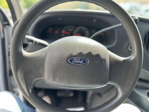 Used 2008 Ford E-150 and Econoline 150 RWD image 15