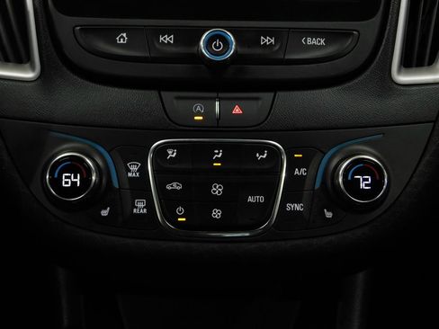 Used 2023 Chevrolet Malibu LT FWD image 32