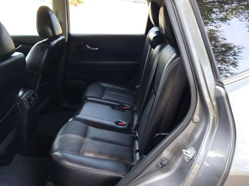 Used 2018 Nissan Rogue SL AWD/4WD image 20