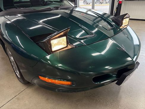 Used 1994 Pontiac Firebird Coupe image 24