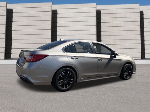 Used 2018 Subaru Legacy 2.5i Premium AWD/4WD image 4