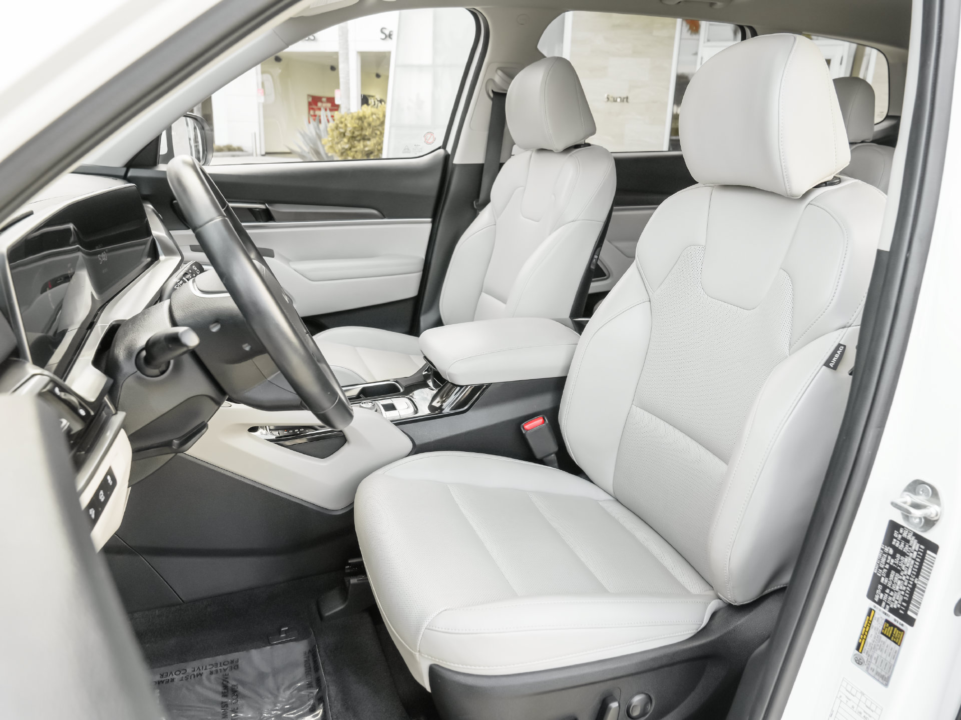 Used 2025 Kia Telluride S FWD image 5