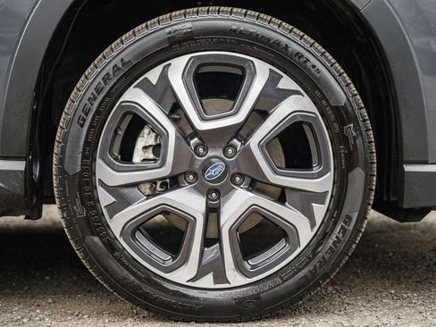 Used 2023 Subaru Ascent Limited image 17