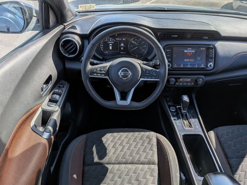 Used 2021 Nissan Kicks SR w/ Exterior Package image 29