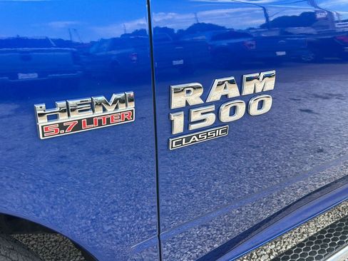 Used 2019 RAM 1500 Express w/ Express Value Package AWD/4WD image 12