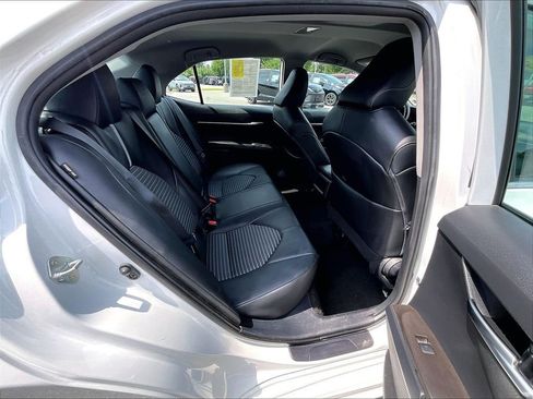 Used 2023 Toyota Camry SE w/ Convenience Package FWD image 16
