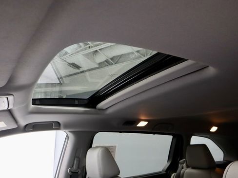 Used 2024 Honda Odyssey EX-L image 33