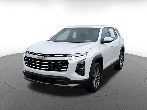 Used 2025 Chevrolet Equinox LT FWD image 6