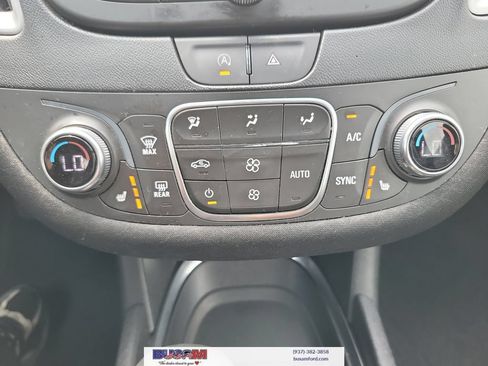 Used 2024 Chevrolet Malibu LT FWD image 23