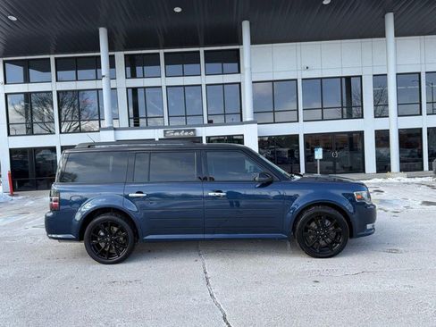 Used 2017 Ford Flex SEL w/ Equipment Group 202A image 4