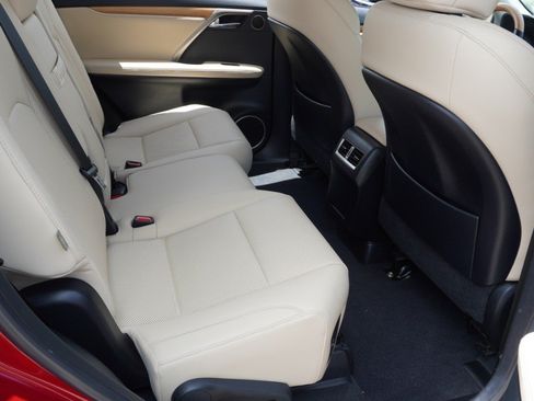 Used 2022 Lexus RX 350L FWD w/ Premium Package image 33