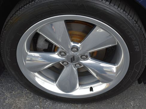 Used 2017 Dodge Charger R/T w/ Premium Group image 11