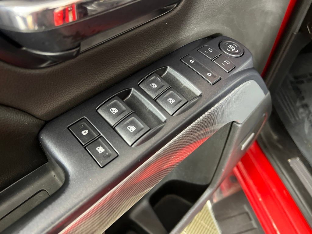 Used 2015 Chevrolet Silverado 2500 LTZ AWD/4WD image 16