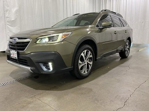 Used 2022 Subaru Outback Limited image 25