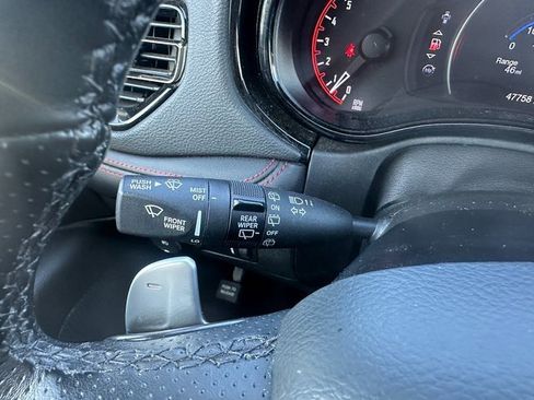 Used 2023 Dodge Durango GT image 39