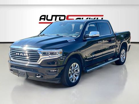 Used 2022 RAM 1500 Limited w/ Body Color Bumper Group AWD/4WD image 3