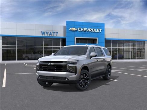 New 2026 Chevrolet Suburban RST w/ RST Capability Package AWD/4WD image 9