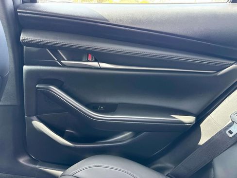 Certified 2025 MAZDA MAZDA3 s image 11